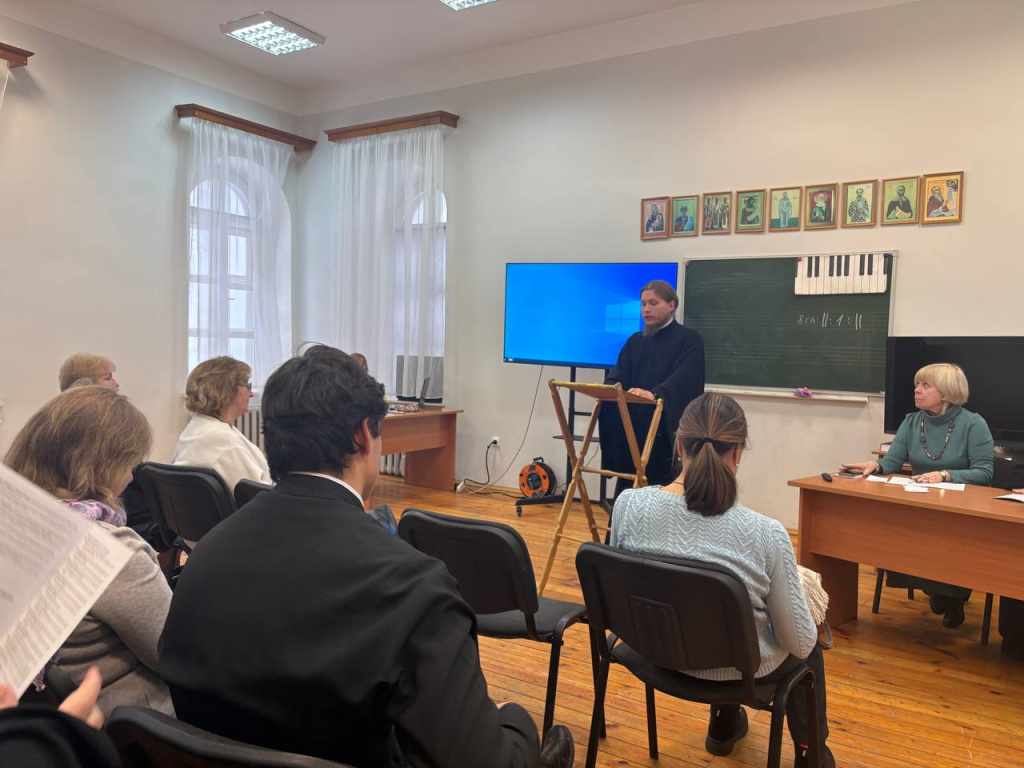 Пимен горизонтально вещает 