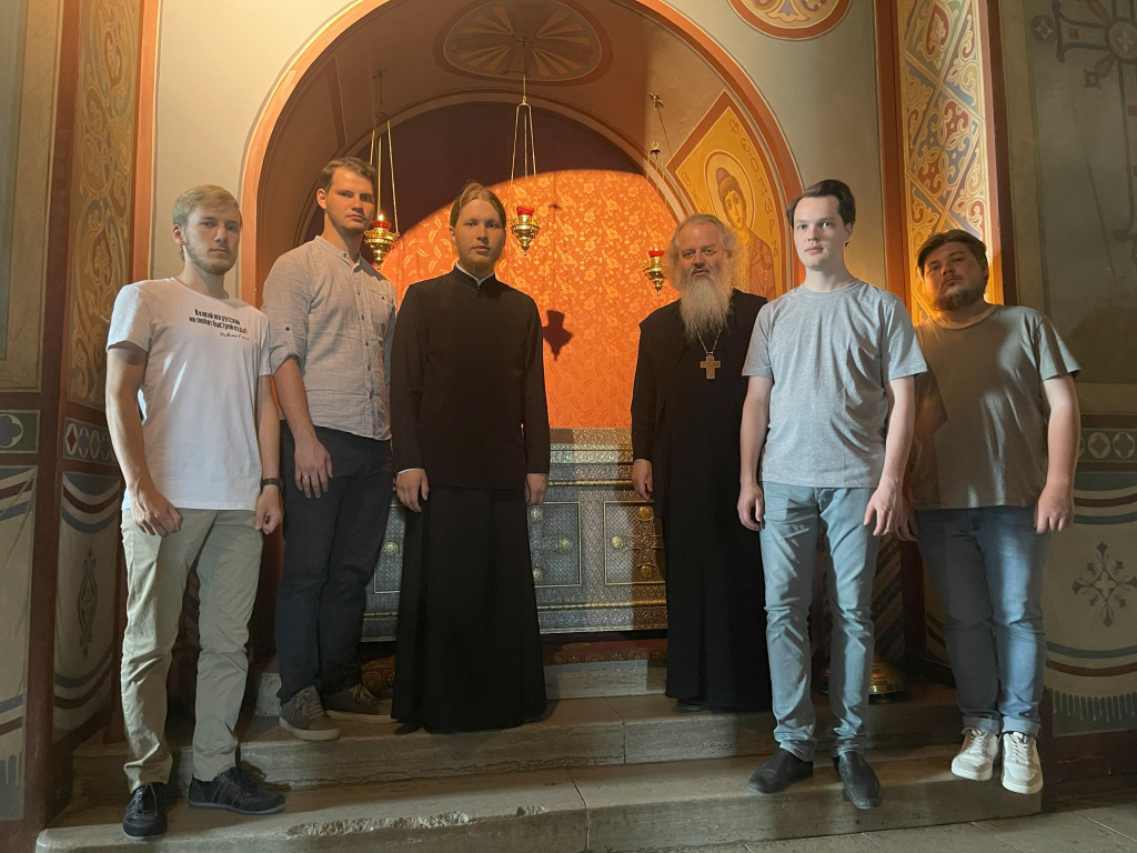 IMG_1931.jpg IMG_1931.jpg